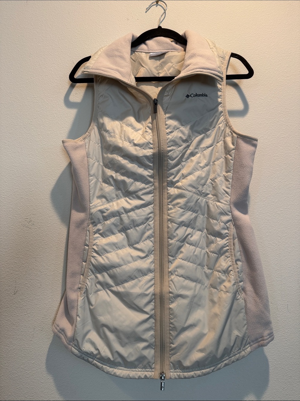 Columbia Women's Light Beige Quilted Vest with Soft Side Panels